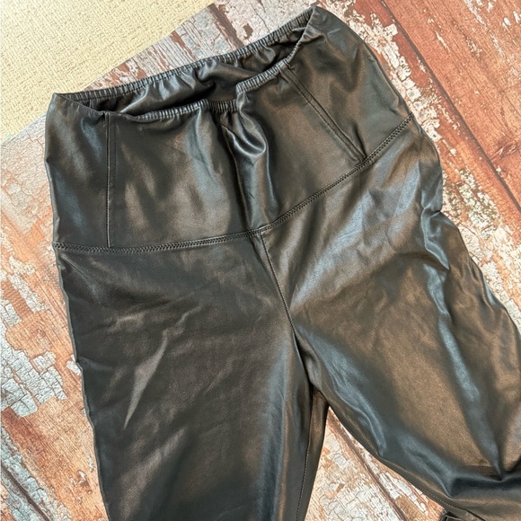 Wilfred Free Black Faux Leather Pants - Picture 2 of 3